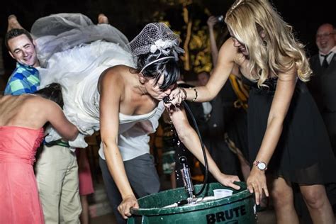 25 Crazy Wedding Photos You Just Won't Forget! | Page 19 of 27 | DailySportX | Page 19