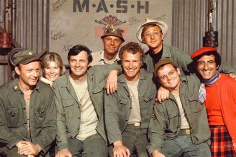 Cast of Mash 1973 : OldSchoolCool