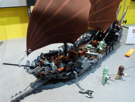 LEGO Complete Sets & Packs LEGO 79008 The Lord Of The Rings Pirate Ship ...