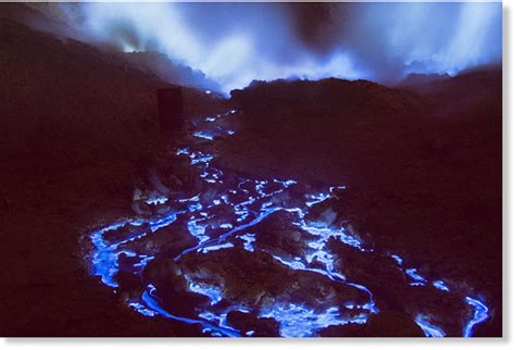 This Indonesian volcano erupts electric-blue streams of molten sulfur -- Earth Changes -- Sott.net