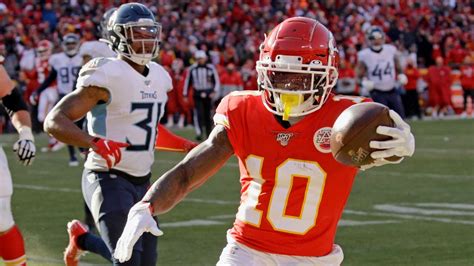 Tyreek Hill scores two first-half touchdowns for Chiefs - ESPN