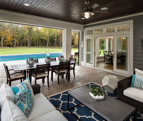 45 Amazingly Cozy and Relaxing Screened Porch Design Ideas | Porch design, House with porch ...