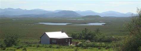 Isle of Lewis - smart, secluded lodge with glorious views, near beautiful beaches and Stornoway ...