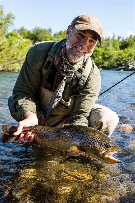 Fishing Photos Patagonia - Patagonia Fly Fisherman