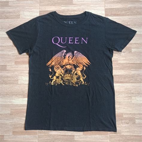 Queen Band Shirt, Men's Fashion, Tops & Sets, Tshirts & Polo Shirts on ...