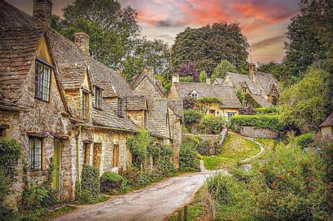 THE 13 MOST BEAUTIFUL VILLAGES IN THE COTSWOLDS | Flipboard