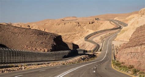 Israel's high-tech border fence transformed its south | World Israel News