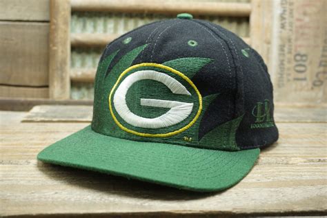 NFL Green Bay Packers Logo Athletic Shark Tooth Hat - Vintage Snapback ...