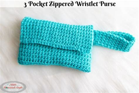 Free Wristlet Crochet Purse Pattern with 3 Pockets and Zipper - Nicki's Homemade Crafts