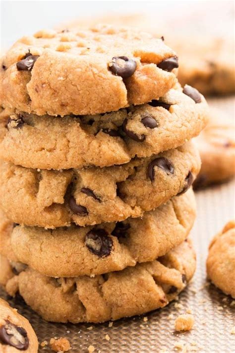 4 Ingredient Chocolate Chip Peanut Butter Cookies