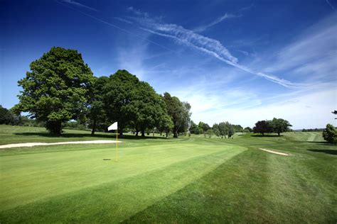 LAMBERHURST GOLF CLUB | The Ultimate Golf Day Guide