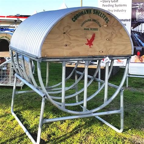 Round Bale Feeder - with Lid - Corohawk