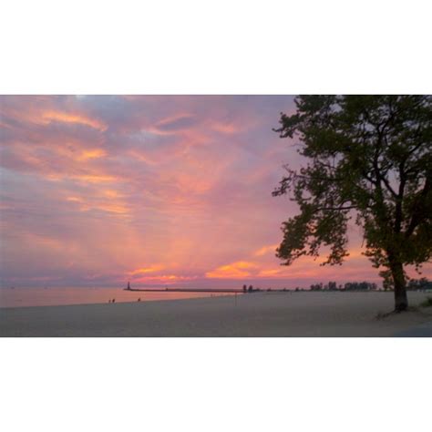 Lake Michigan beach at Pere Marquette Park, Muskegon, MI | Lake michigan beaches, Lake michigan ...