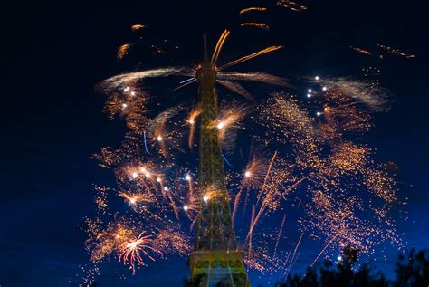 Fireworks in Paris Eiffel Tower | Fireworks in Paris Tour Ei… | Flickr