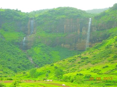 Pandhavkada Waterfalls - Picture of Kharghar Hills, Navi Mumbai - TripAdvisor