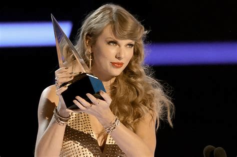 Taylor Swift American Music Awards 2022