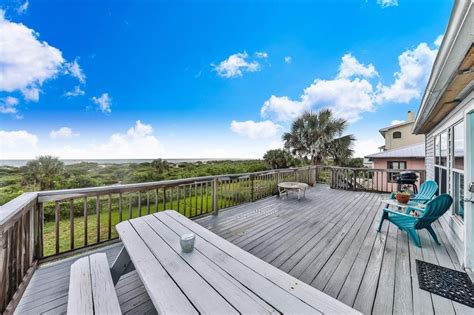 Dog-friendly oceanfront home w/ deck, views & beach access - snowbirds welcome! UPDATED 2019 ...