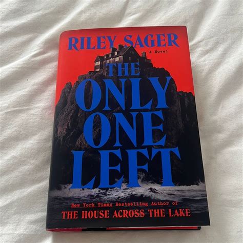 The Only One Left by Riley Sager, Hardcover | Pangobooks