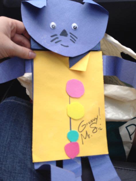 Pete the Cat puppet | Pete the cat, Crafts