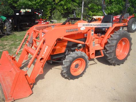 Kubota L2800 30hp 4x4 Loader Compact Tractor