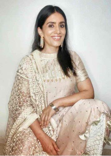 Sonali Kulkarni Net Worth, Movies, Family, Husband, Biography and More