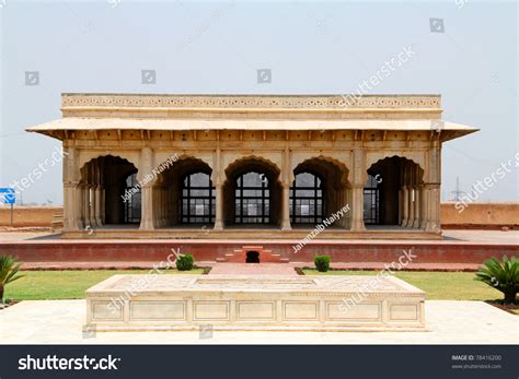 Ancient Mughal Architecture Located In Lahore Fort, Lahore, Pakistan ...