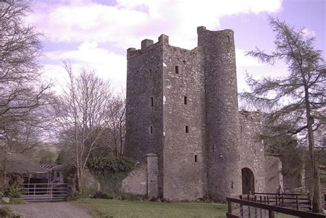 A Knight of the White Cross: Kilteel Castle - Priory of the Knights of St. John in Ireland