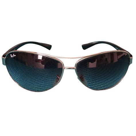 Ray-Ban Lunettes de soleil Acier Argenté Gris ref.45081 - Joli Closet