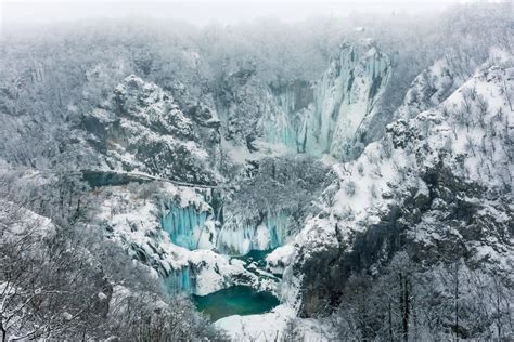 Plitvice Lakes National Park, Croatia | A Guide To The Amazing Lakes