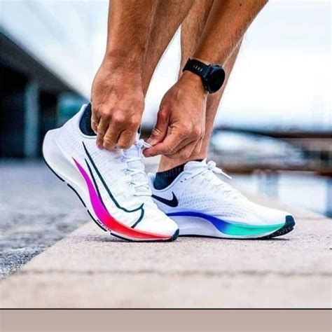 White Nike Air Zoom Pegasus 37 Running Shoes at Rs 2499/pair in ...