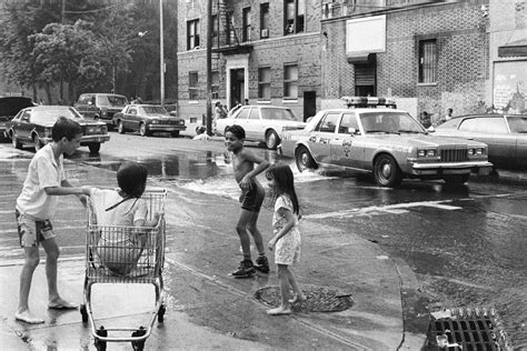 PHOTOS: South Bronx In The 70s, 80s And 90s | Bronx, Nueva york vintage, Ciudad fotografía