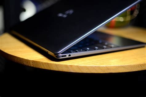 MacBook Air (2018) vs. Huawei MateBook 13: Thin Laptop Grudge Match | Digital Trends