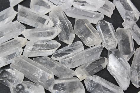Clear Quartz Crystal Points 1/4 lb Lot (4 oz, Natural Quartz Point, Crystal Point, Quartz Crystal)