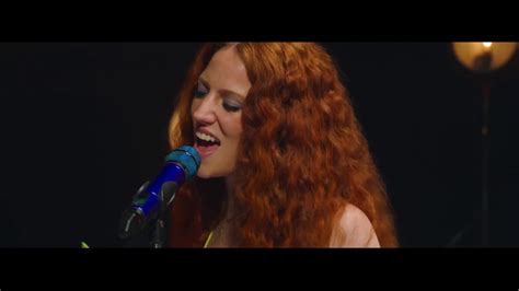 Jess Glynne - All I Am [Official Acoustic Performance] - YouTube