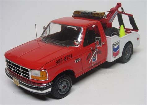 Ford Tow Truck By: Chuck Rehberger | Model truck kits, Model cars kits, Plastic model cars