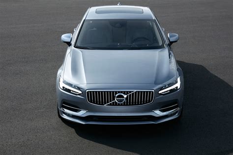 2017 Volvo S90