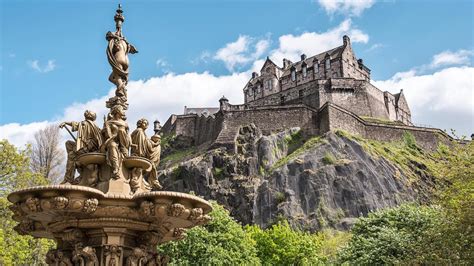 Edinburgh: Harry Potter Tour with Entry to Edinburgh Castle | GetYourGuide