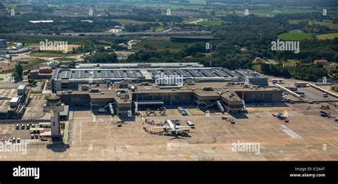 Airport girona costa brava hi-res stock photography and images - Alamy