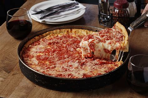 12 Things to Know About Chicago's Famous Lou Malnati's Pizza, Now Open in Phoenix in 2022 | Food ...