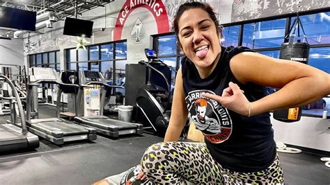 WWE Superstars Bayley and Sheamus Train for Explosive Strength in This Full-Body Workout | BarBend