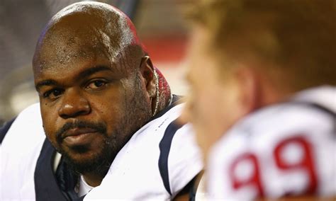 Former Patriots’ Vince Wilfork mulling retirement