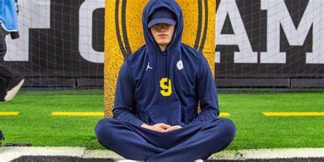 Michigan Quarterback J.J. McCarthy’s pregame meditation routine - WDC ...