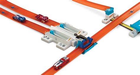 Hot Wheels® Track Builder Auto Lift - Shop Hot Wheels Cars, Trucks ...