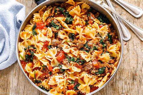Tomato Spinach Sausage Pasta Recipe – How to Cook Sausage Pasta — Eatwell101