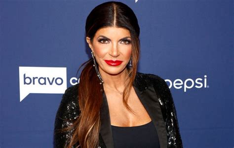 Real Housewives Of New Jersey Star Teresa Giudice Offers Todd And Julie ...