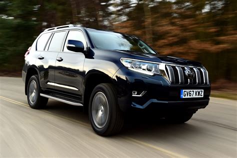 Toyota Land Cruiser SUV pictures 2018 | Carbuyer