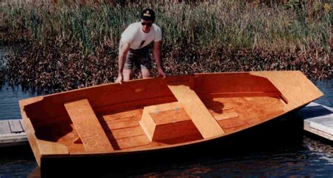 Marine plywood choice-bigmammaboat.jpg | bedrooms | Pinterest | Boat battery, Boating and Wooden ...