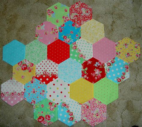 Hexagons Follow-up – Artquiltmaker Blog