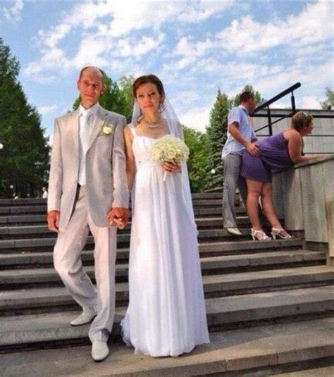 Most Awkward Wedding Moments Captured In Russia - Barnorama