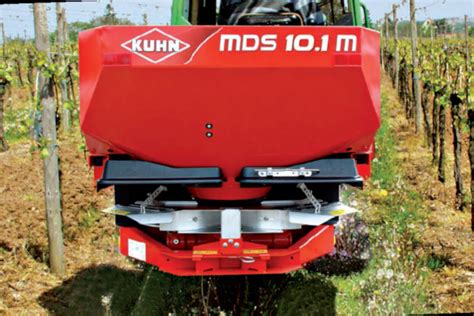 Kuhn MDS 10.1 Broadcast Fertilizer Spreader